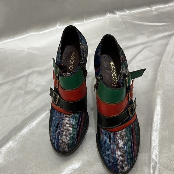 NWOT Socofy Multi Colored 3in Heel Shoes - Picture 2 of 4